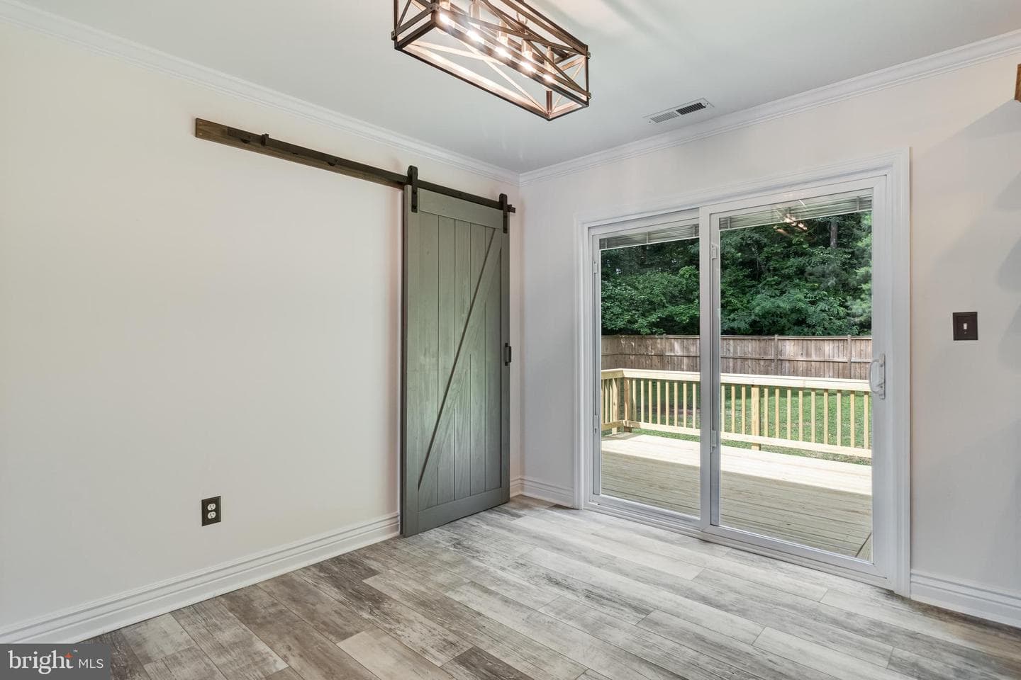 14479 Round Hill Road photo 17