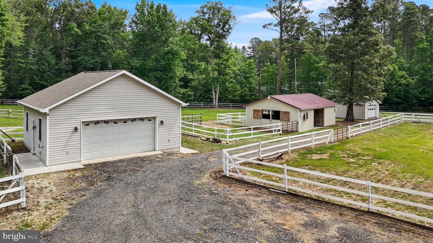 14479 Round Hill Road photo 53