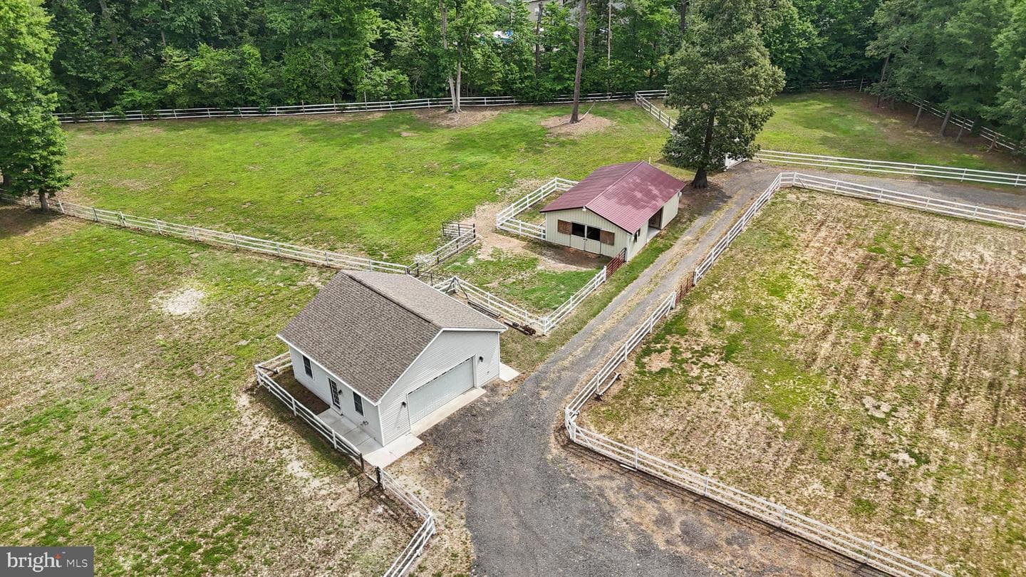 14479 Round Hill Road photo 60