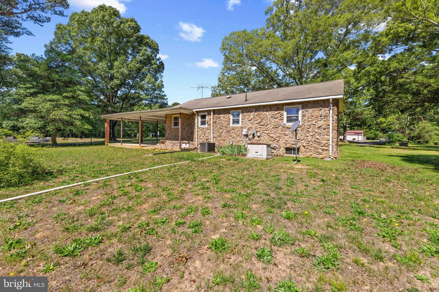 13130 Round Hill Road photo 25