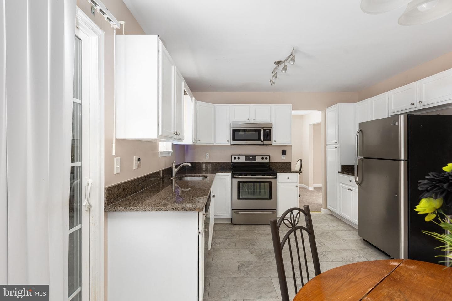 8389 Tompkins Drive photo 18