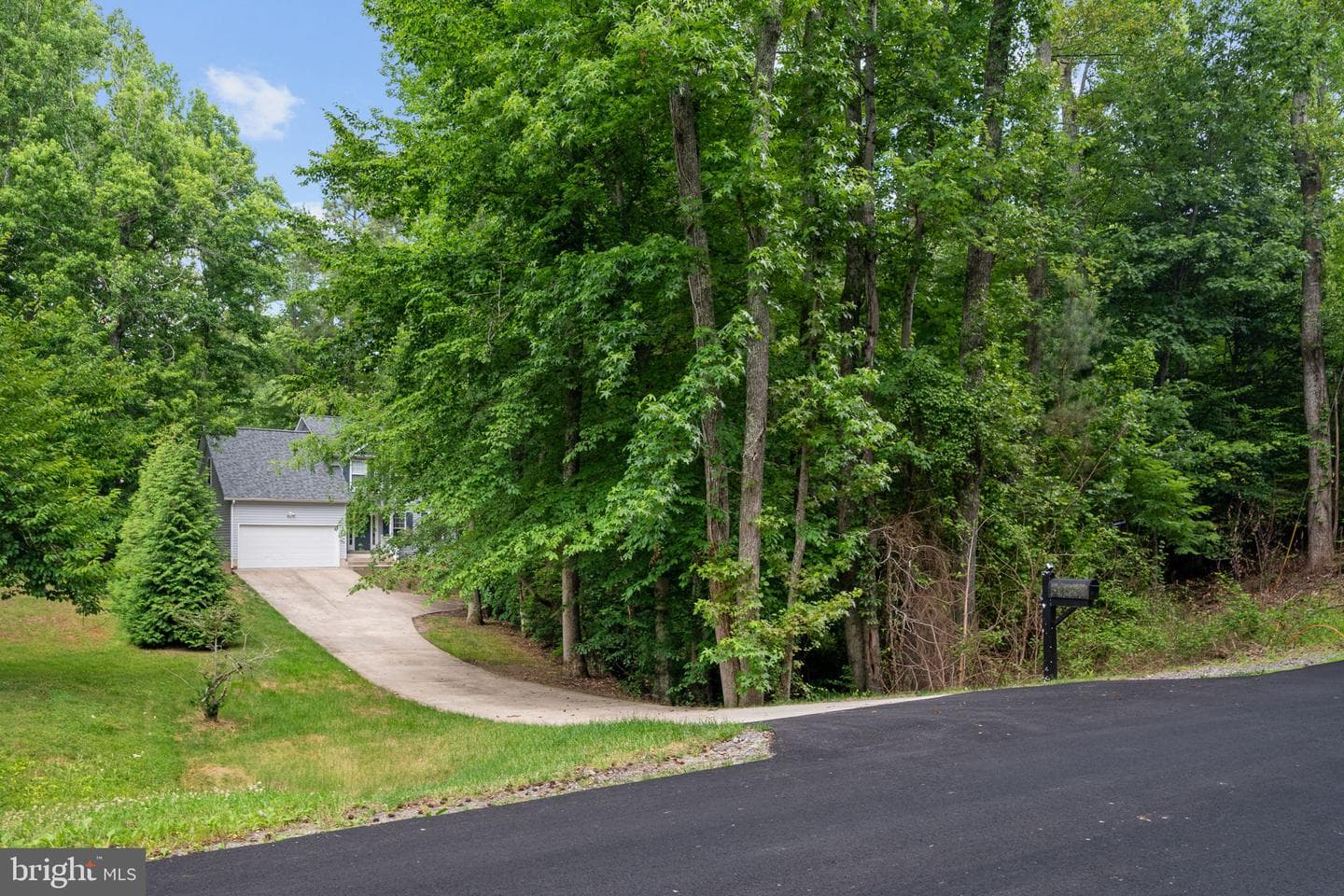 8389 Tompkins Drive photo 6