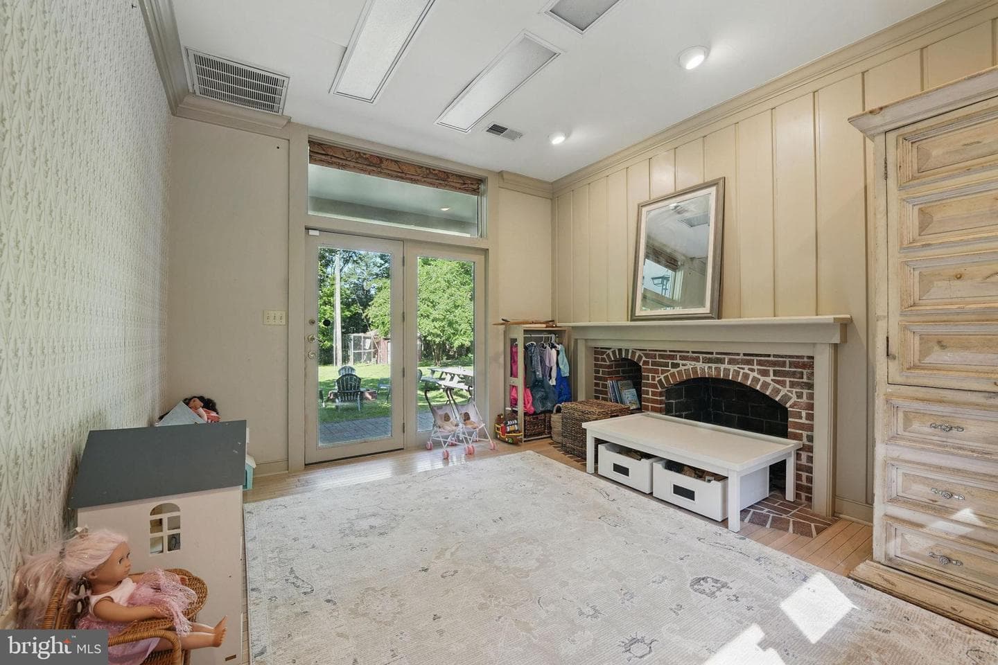 8130 Windsor Drive photo 13