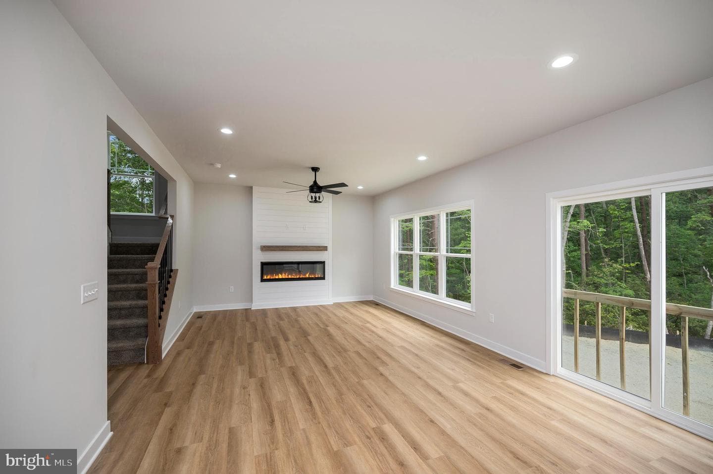Igo Rd photo 9