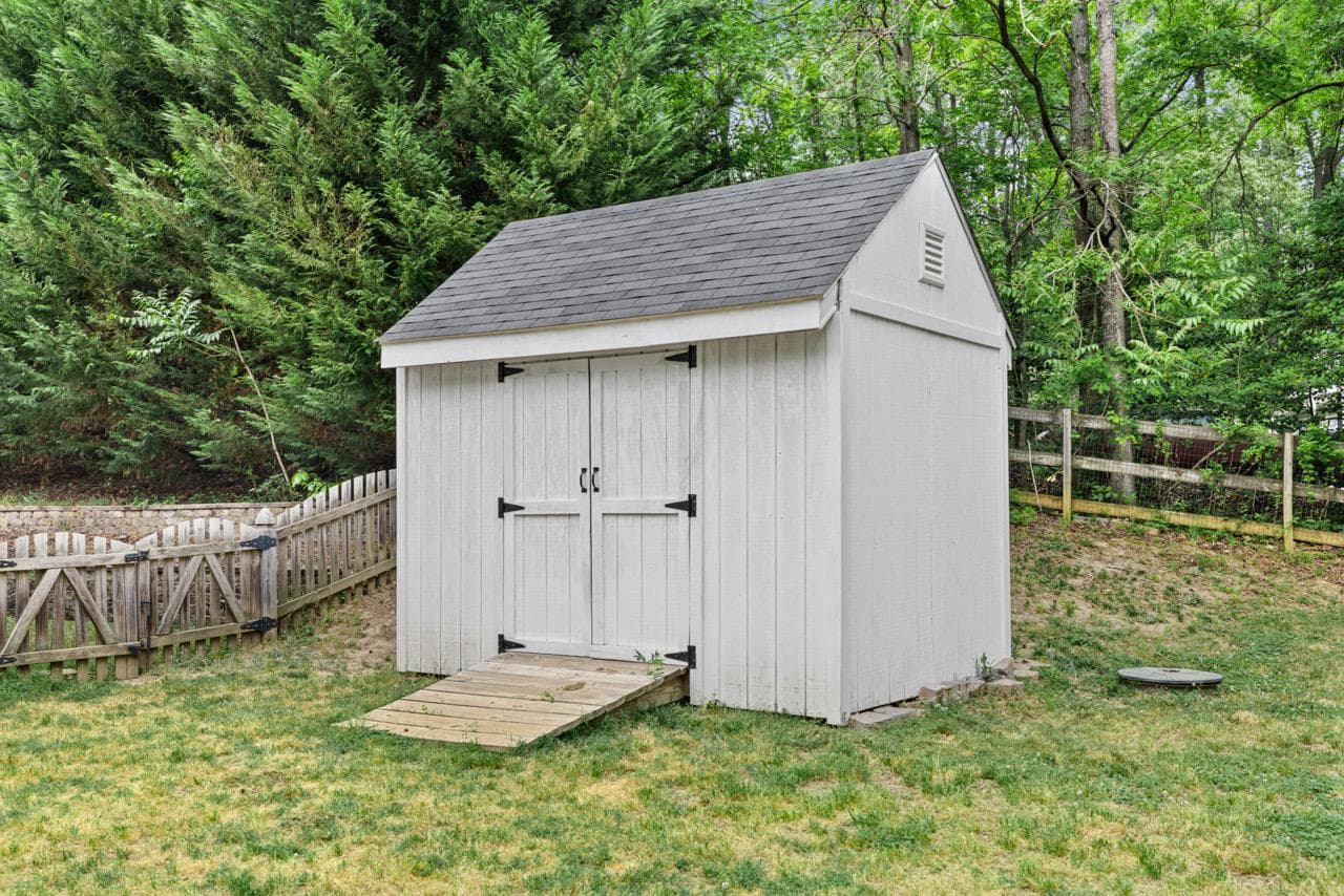 7386 Monroe Drive photo 40