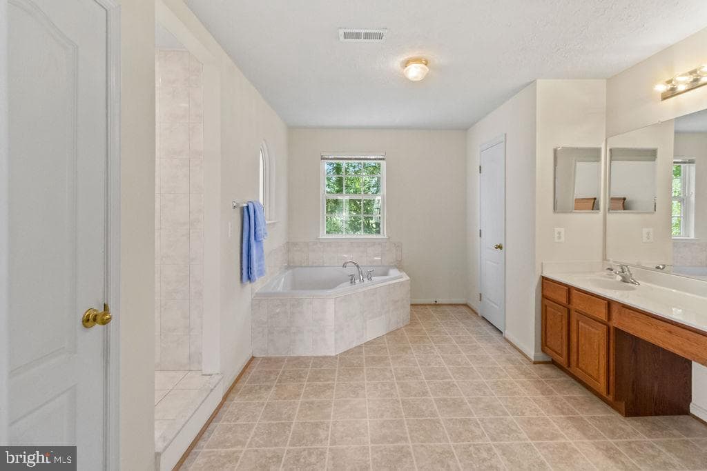 17088 Windward Lane photo 34