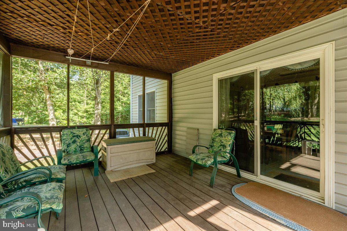 7400 Washington Drive photo 3