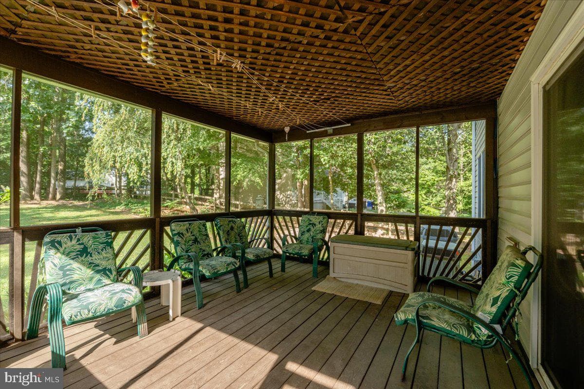 7400 Washington Drive photo 9