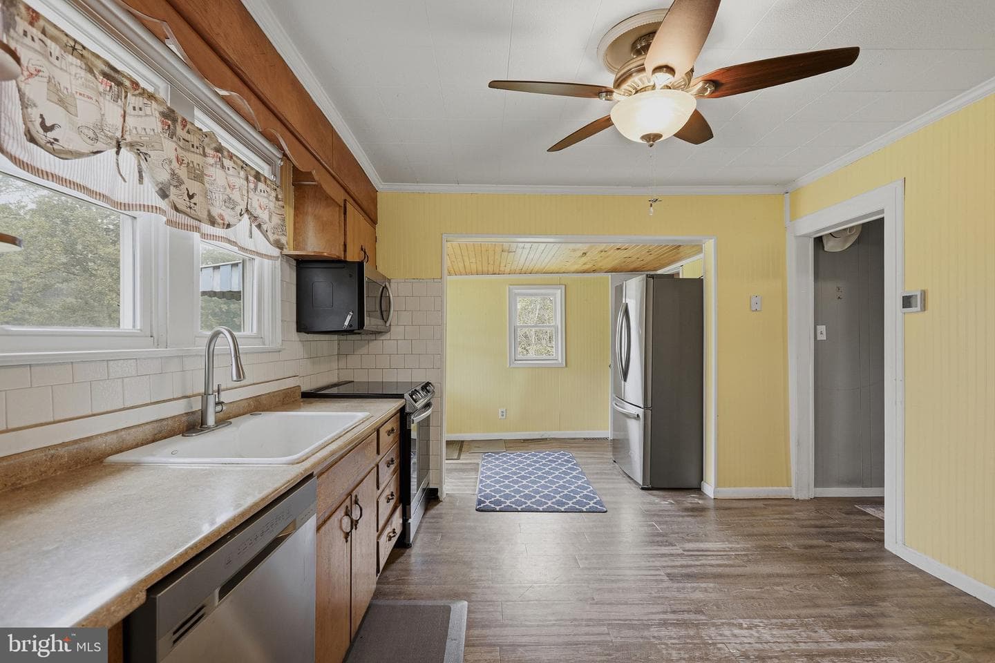 2137 Belvedere Drive photo 23