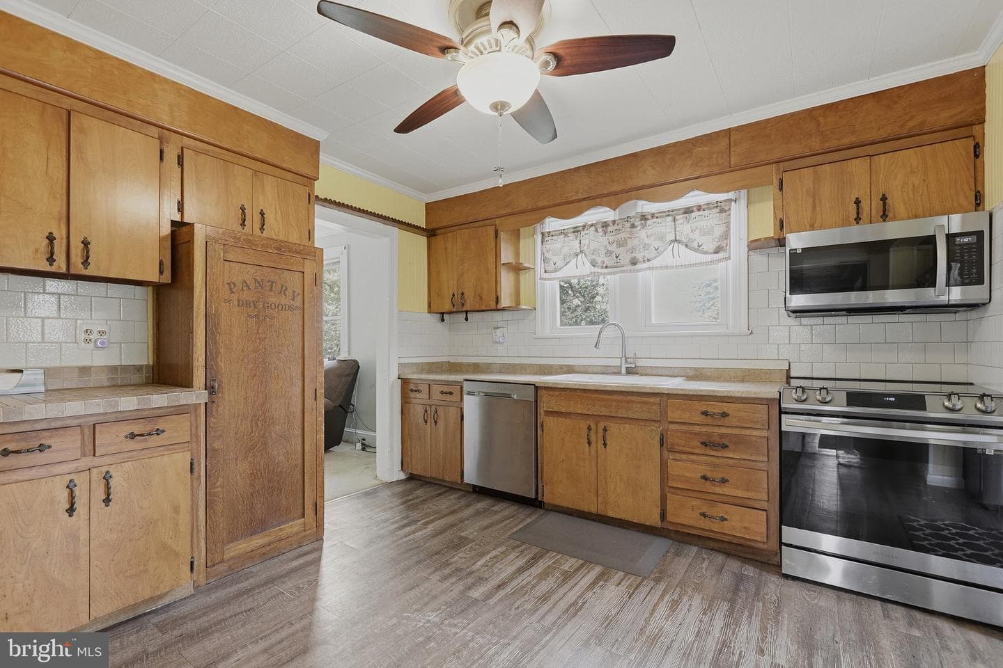 2137 Belvedere Drive photo 25