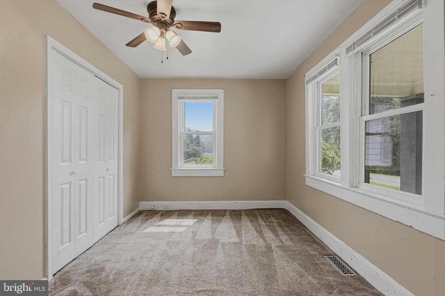 2137 Belvedere Drive photo 30