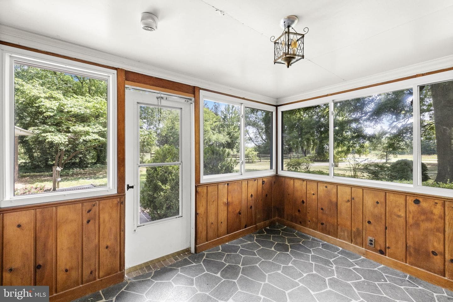 1517 Kings Highway photo 40