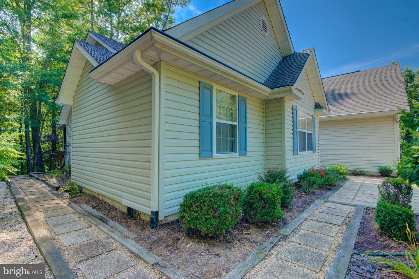 8256 Reagan Drive photo 5