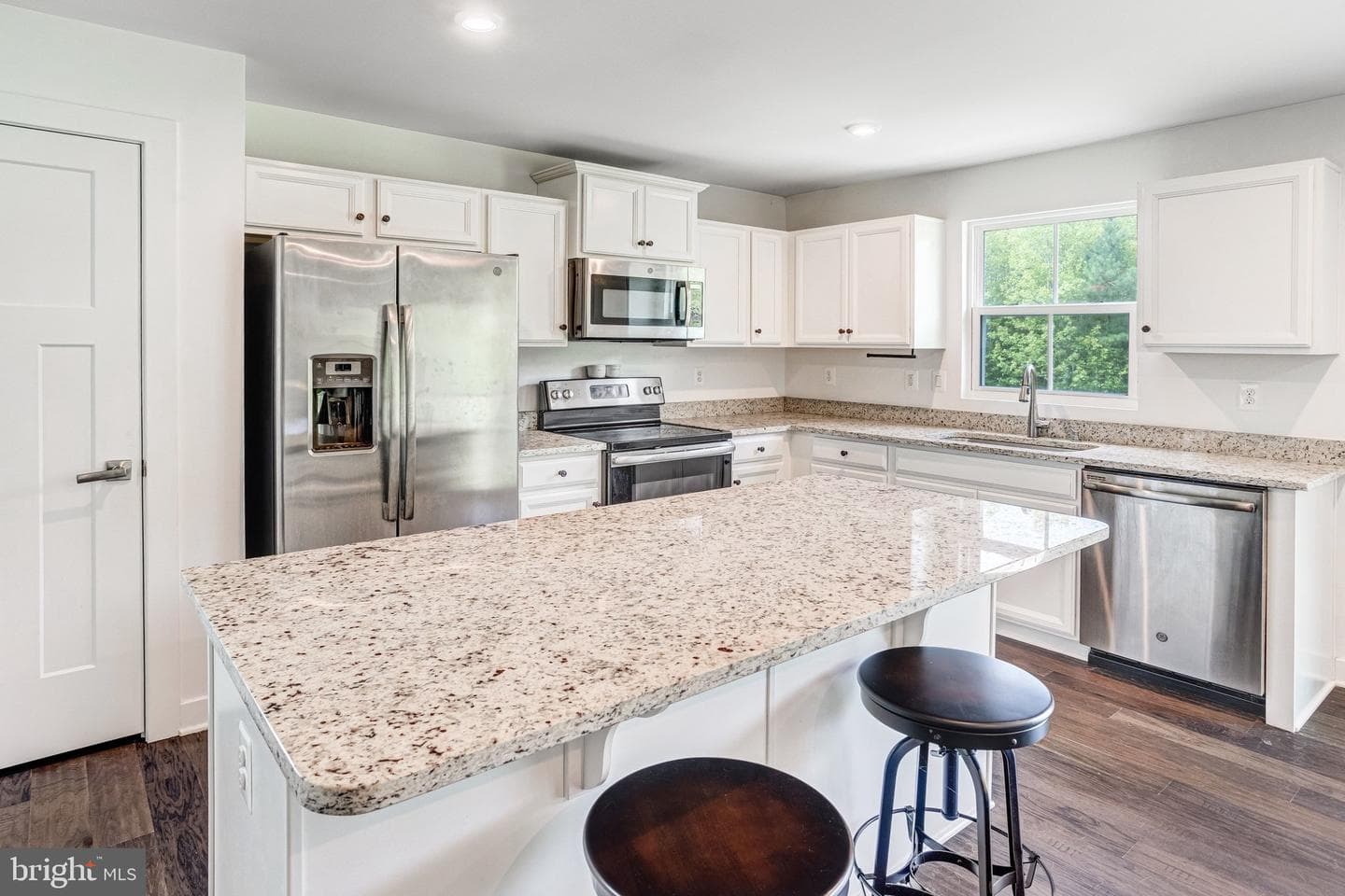 6384 Brewery Court photo 5