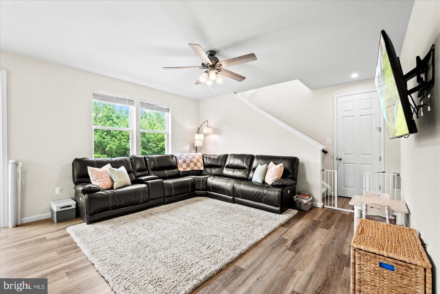 6325 Pointer Lane photo 8