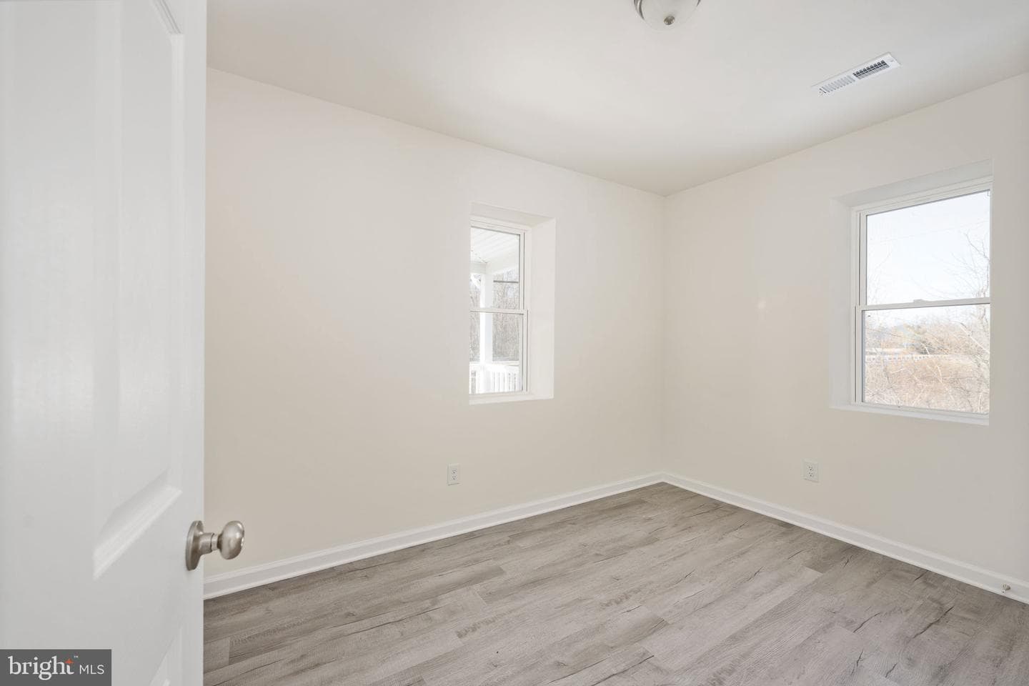 8061 James Madison Parkway photo 12