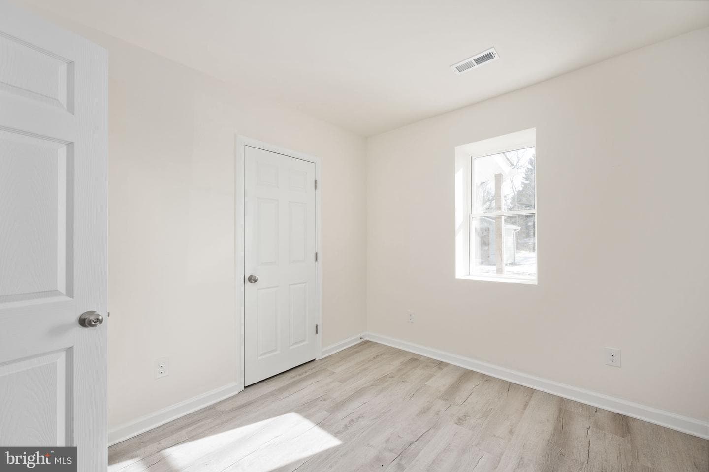 8061 James Madison Parkway photo 16