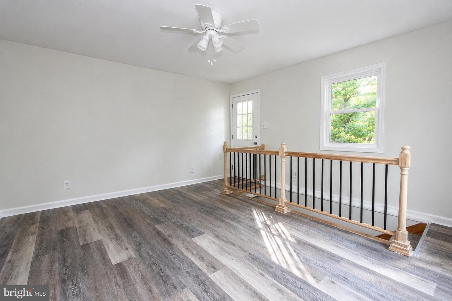 185 Pond Point Avenue photo 10