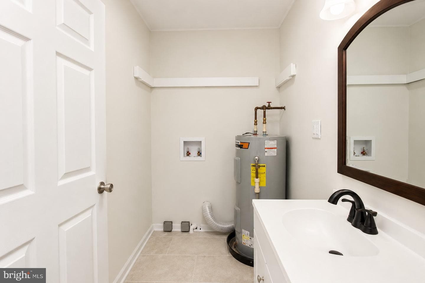 185 Pond Point Avenue photo 14