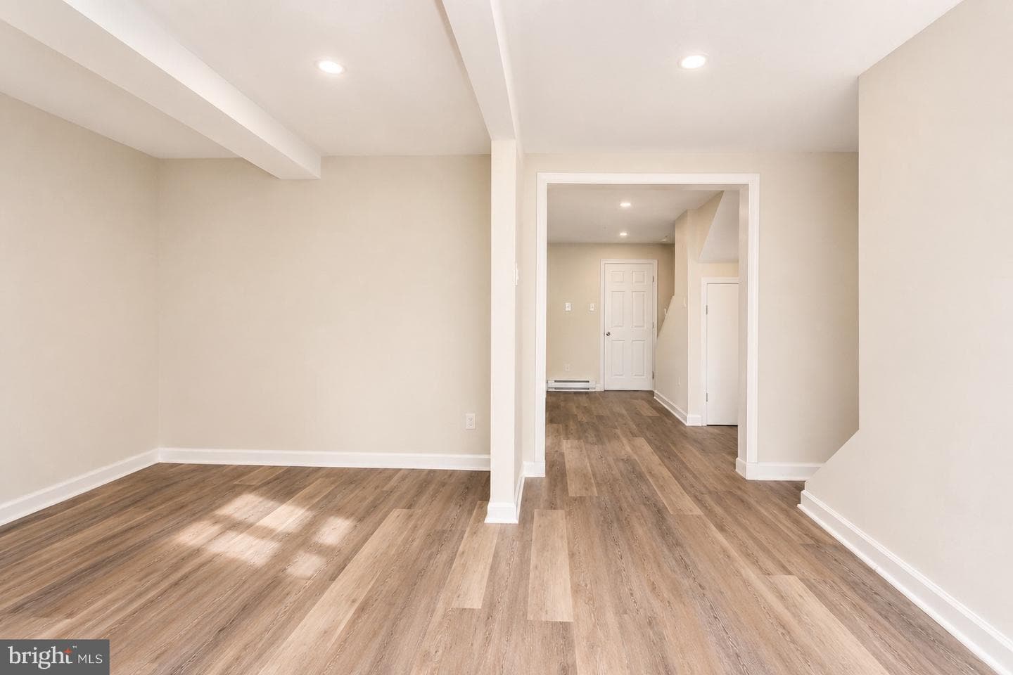 185 Pond Point Avenue photo 4