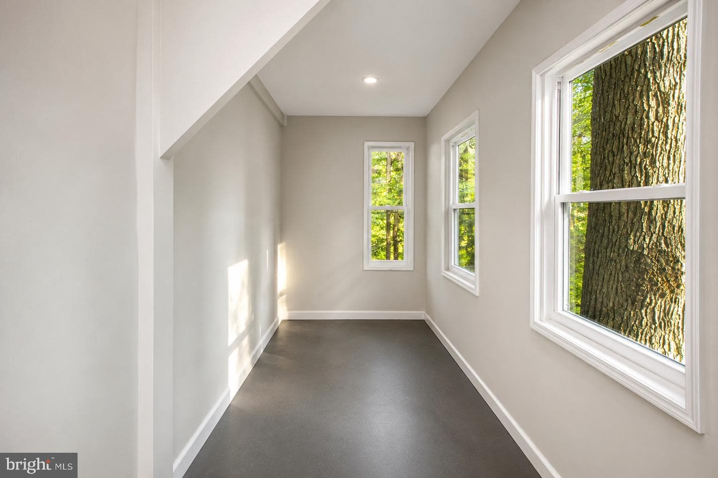 185 Pond Point Avenue photo 8