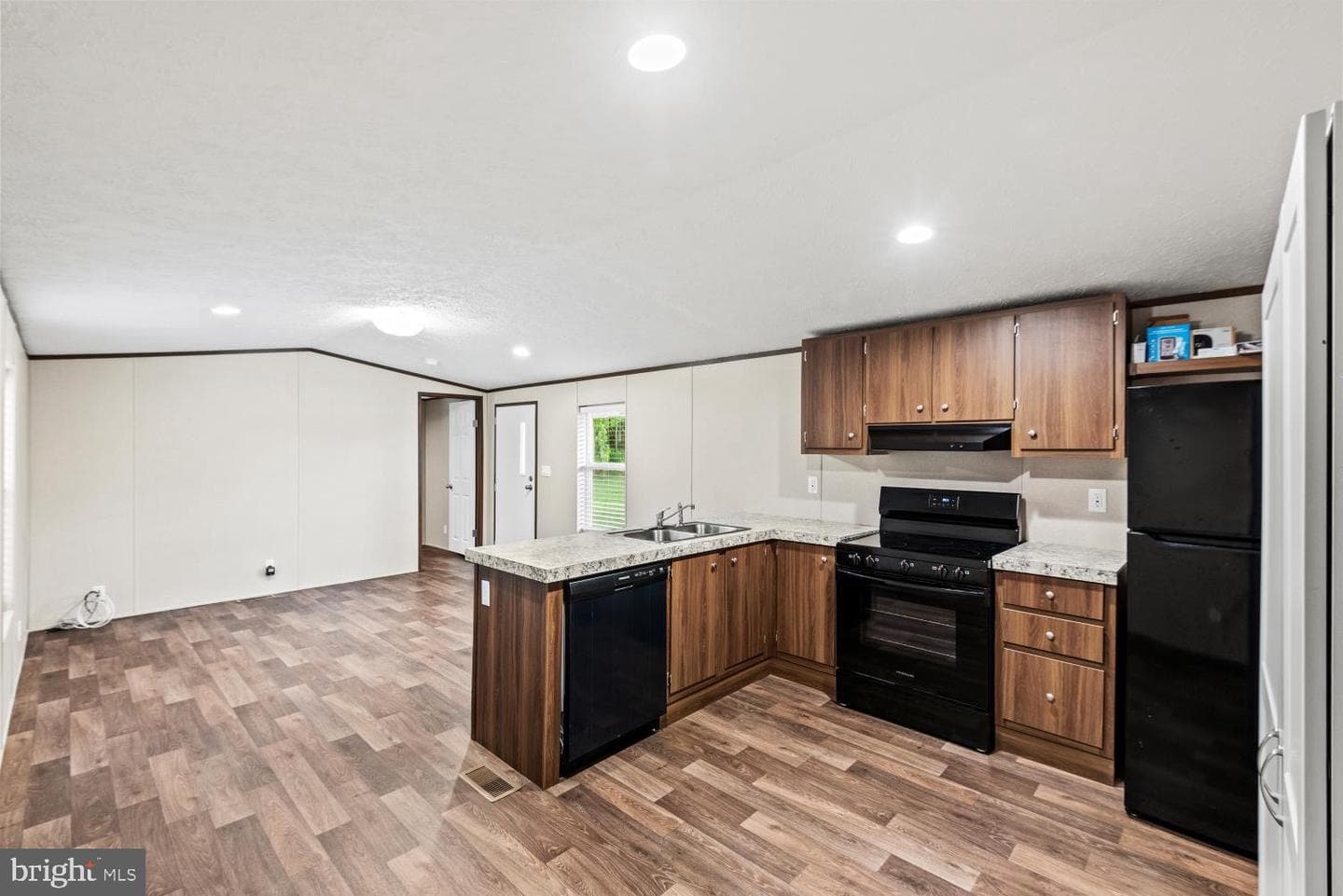 568 Reed Bridge Farm Road photo 11