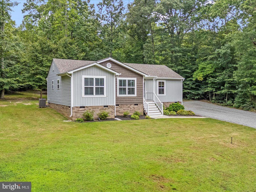 139 Moncuin Court photo 2