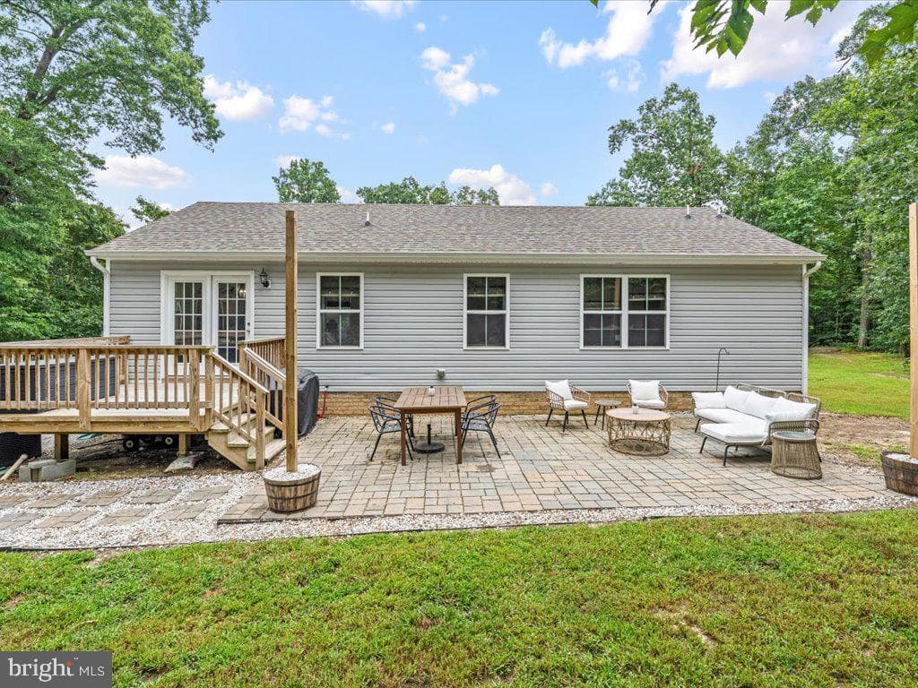 139 Moncuin Court photo 5