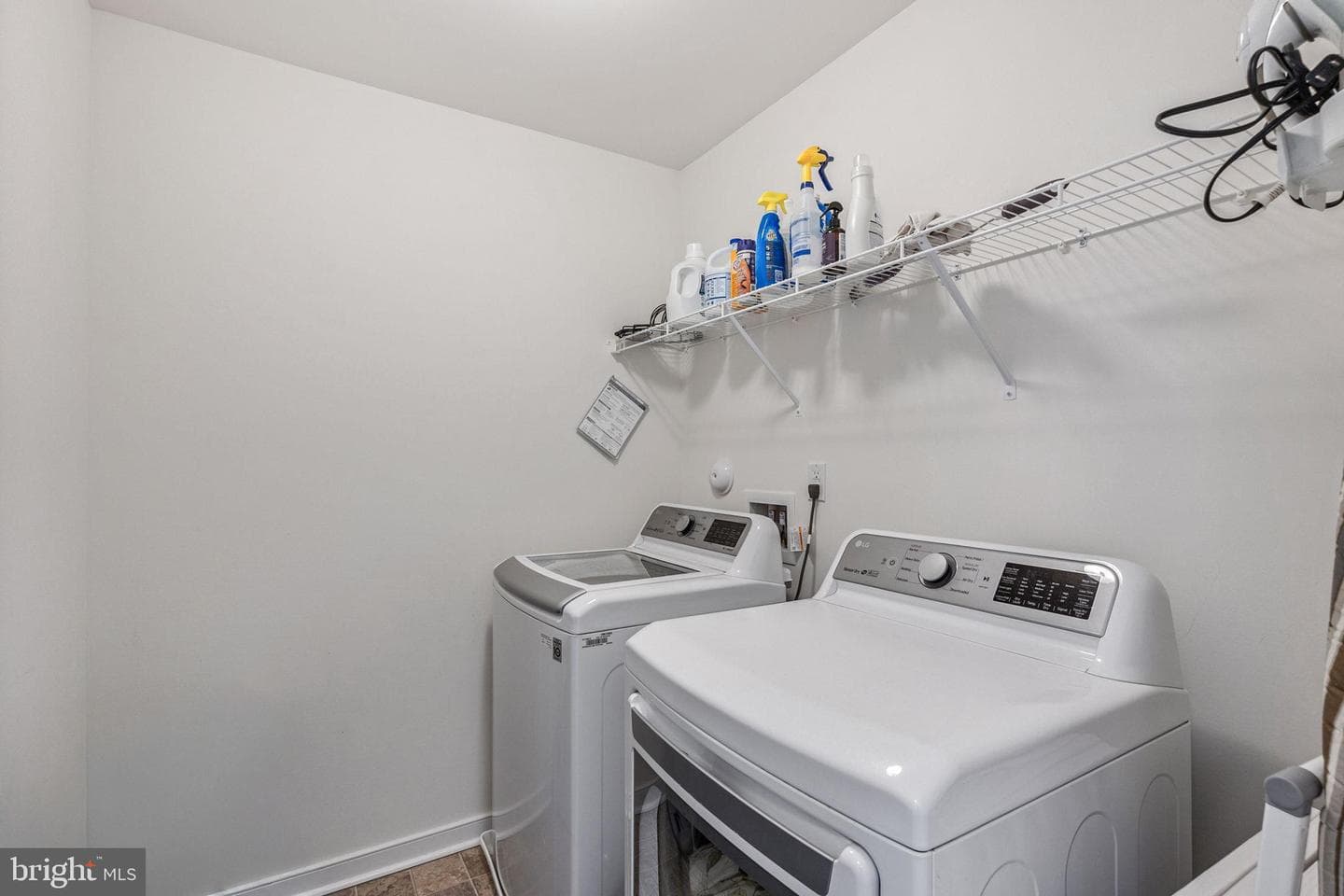 52 James Court photo 20