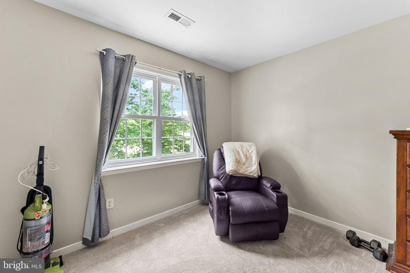 112 Central Parkway photo 18