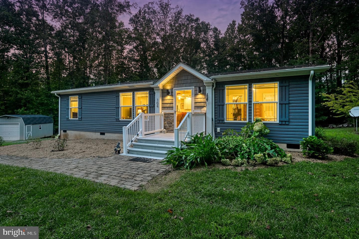 104 Privacy Road photo 1