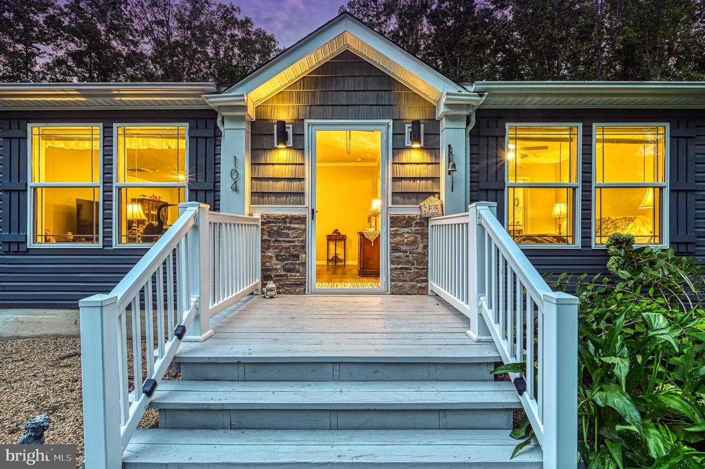 104 Privacy Road photo 3