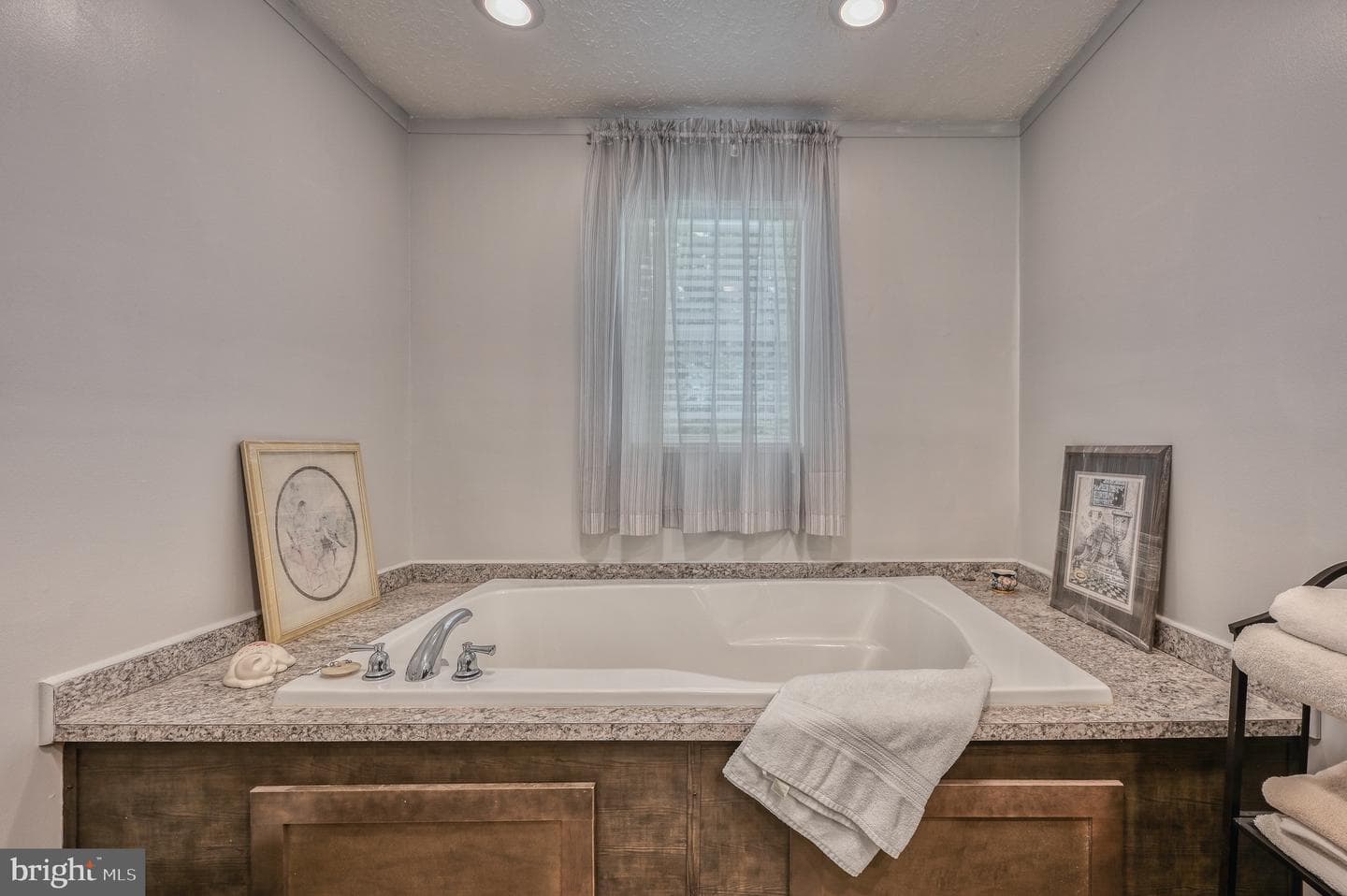 104 Privacy Road photo 33