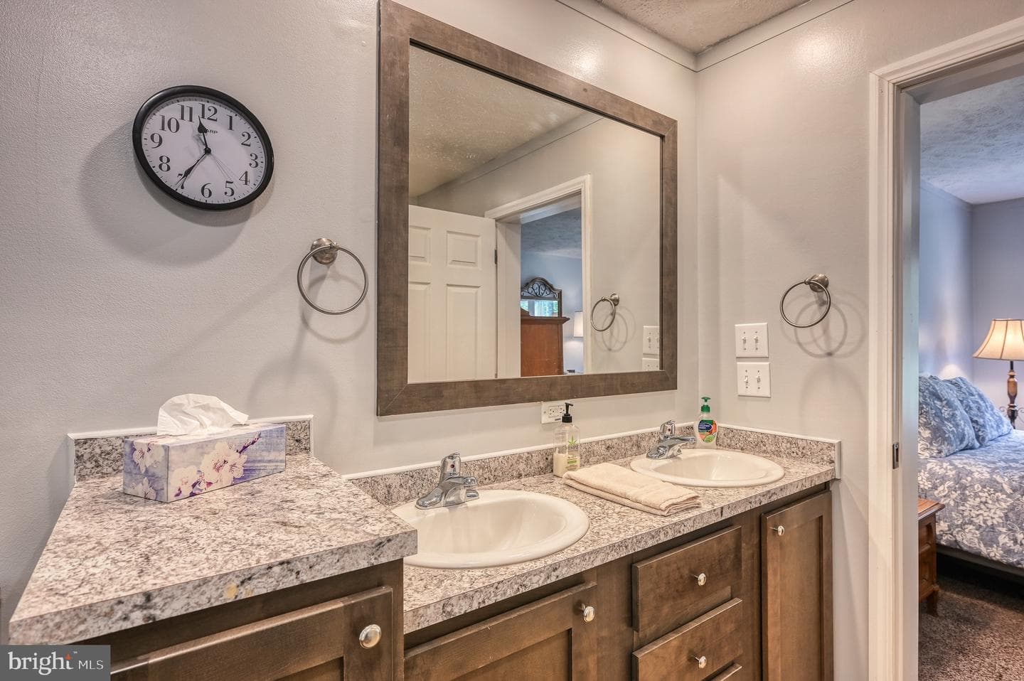 104 Privacy Road photo 34