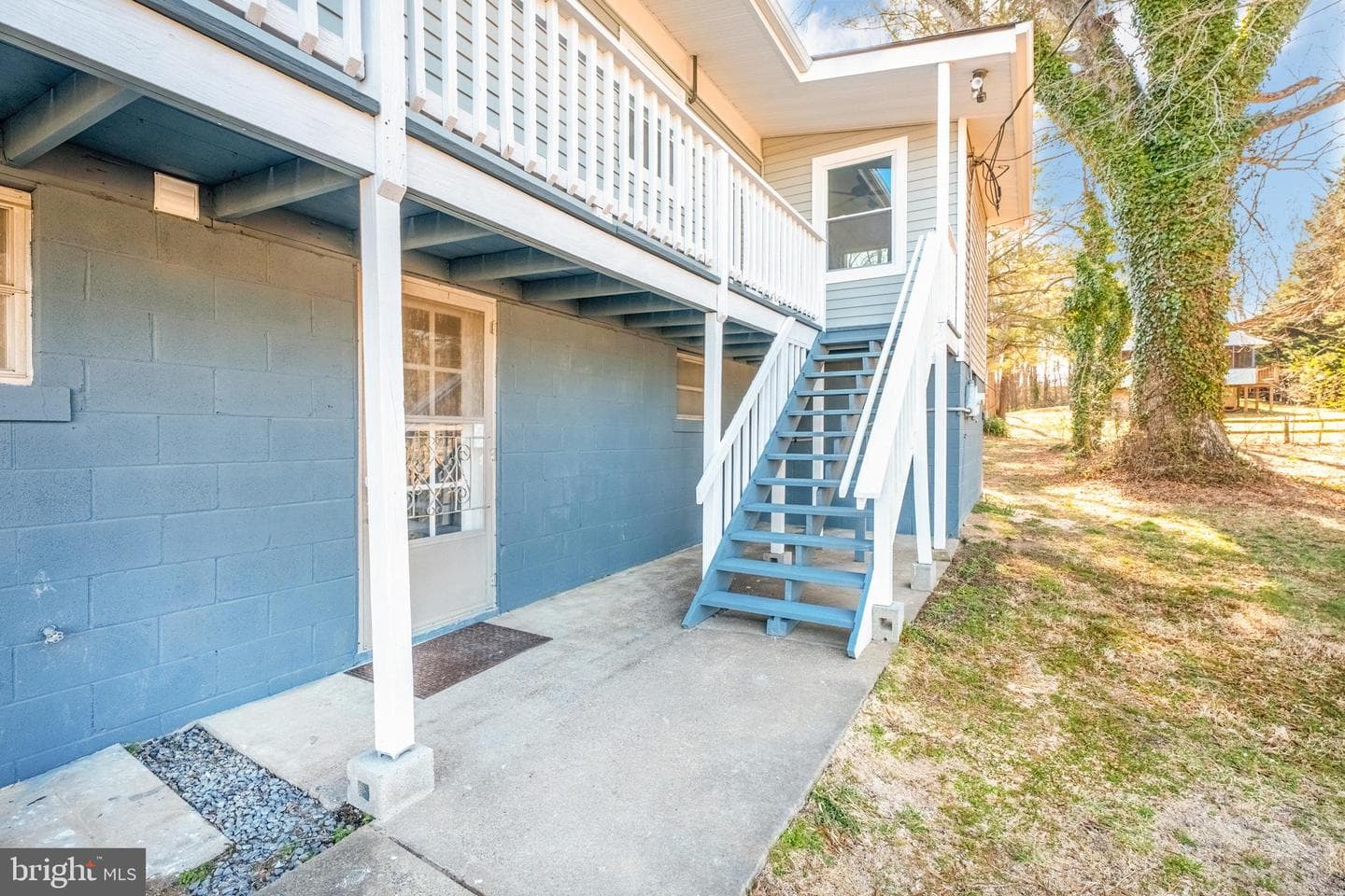 1161 S Lakeshore Drive photo 8