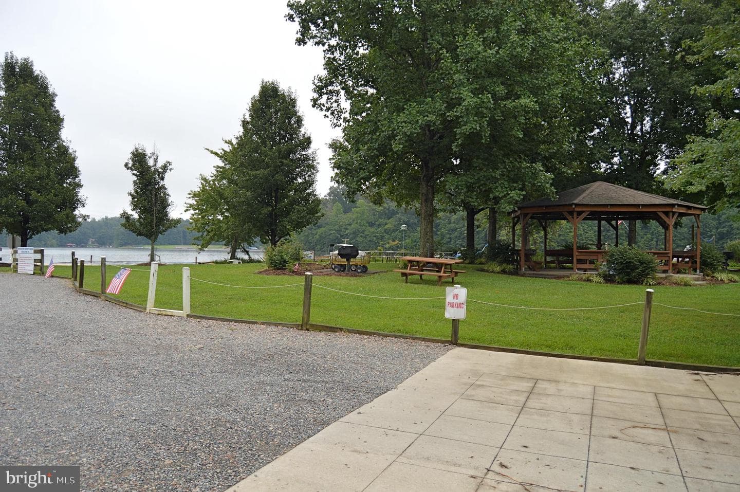 90 Overton Drive photo 21