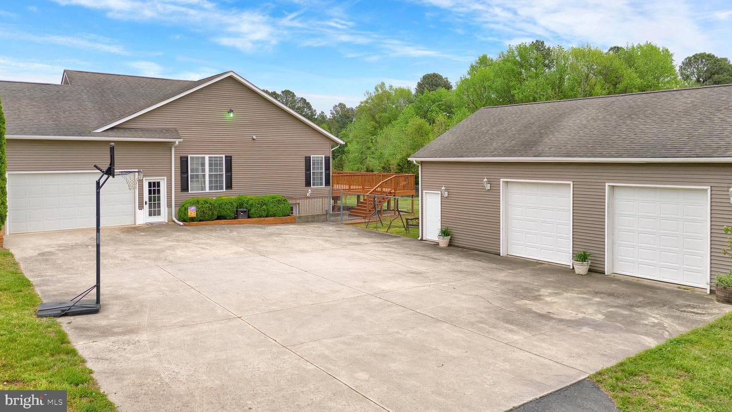 1258 Eastham Road photo 37