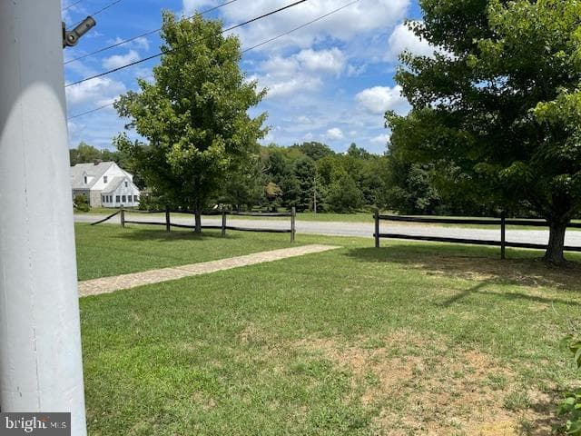 607 Louisa Avenue photo 10