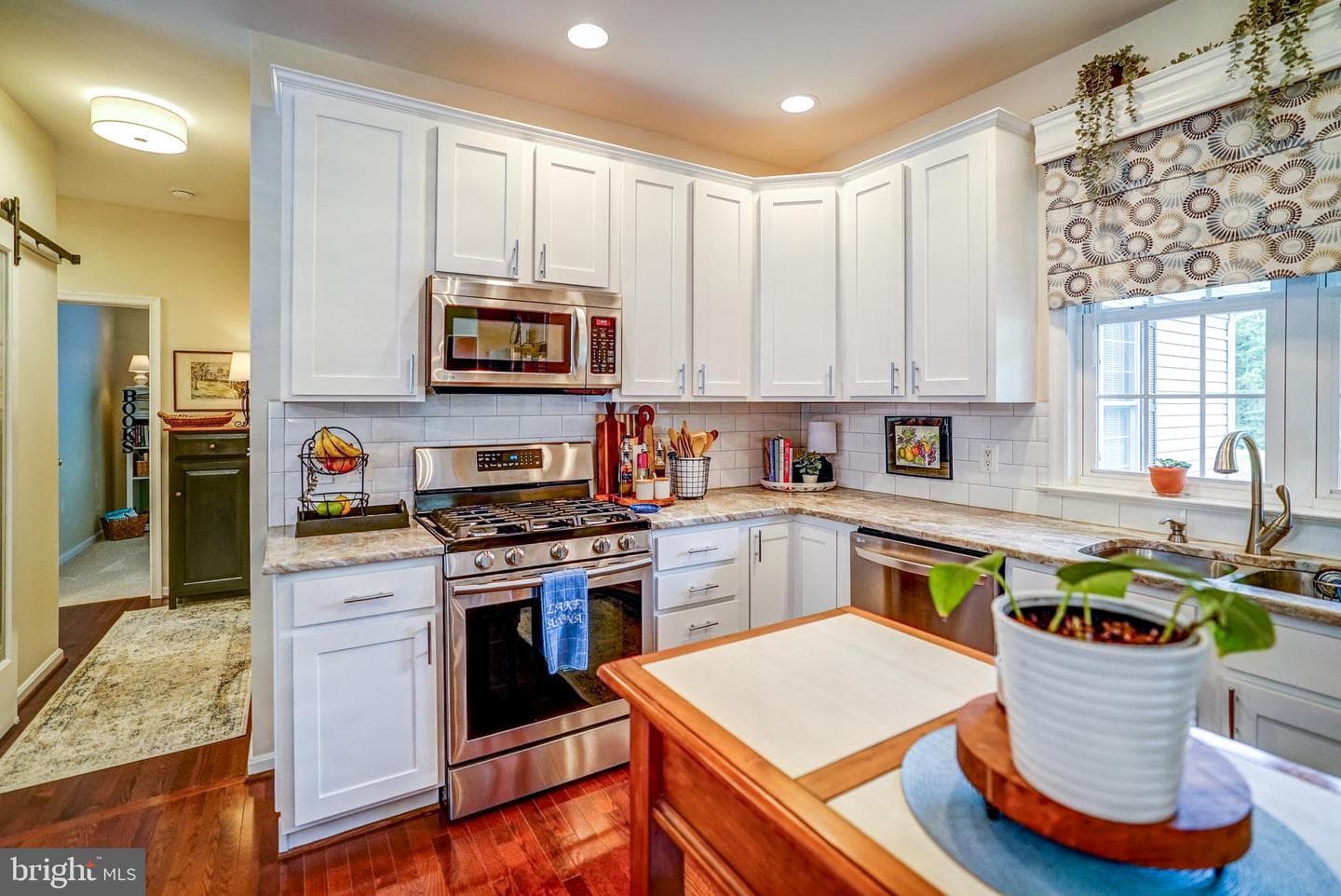 178 Fleeter Street photo 19