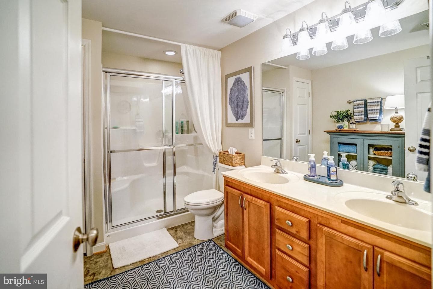 178 Fleeter Street photo 54