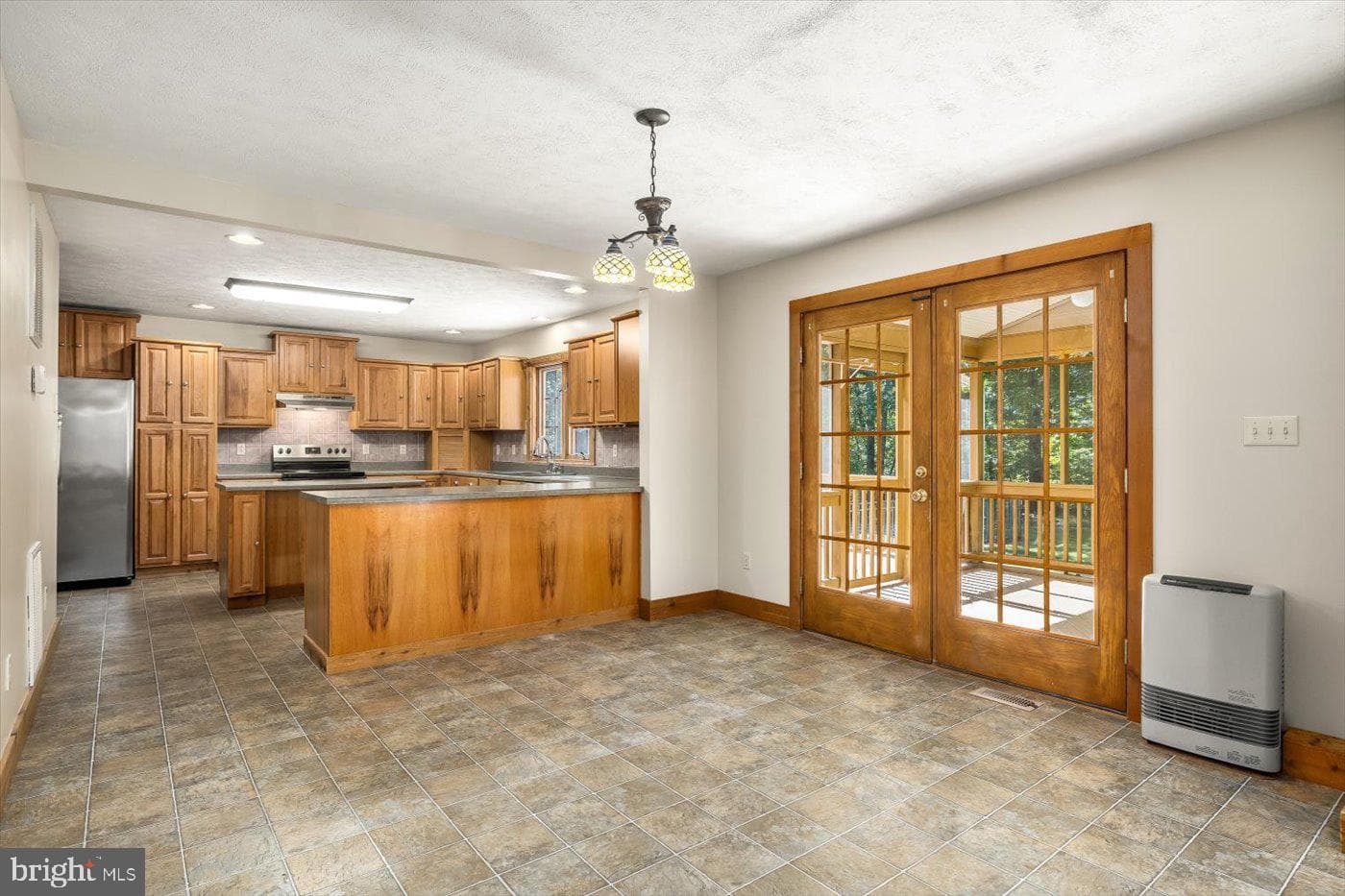 311 Spring Hill Drive photo 19
