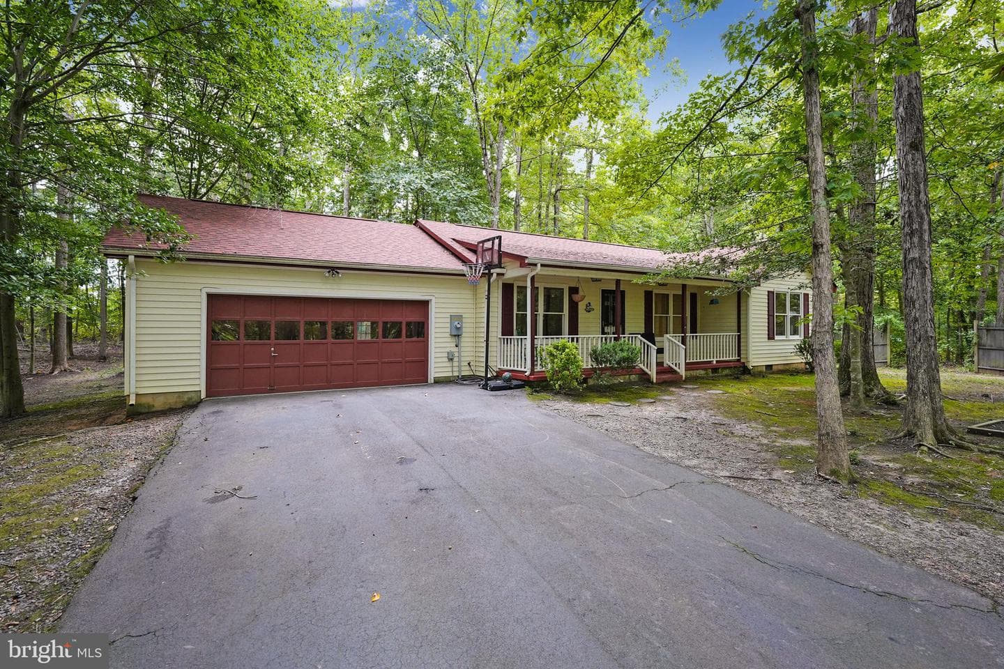 170 Oak Road photo 1