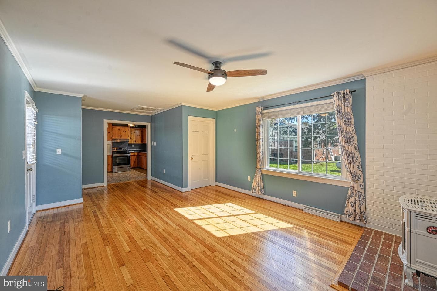 19714 Louisa Road photo 11