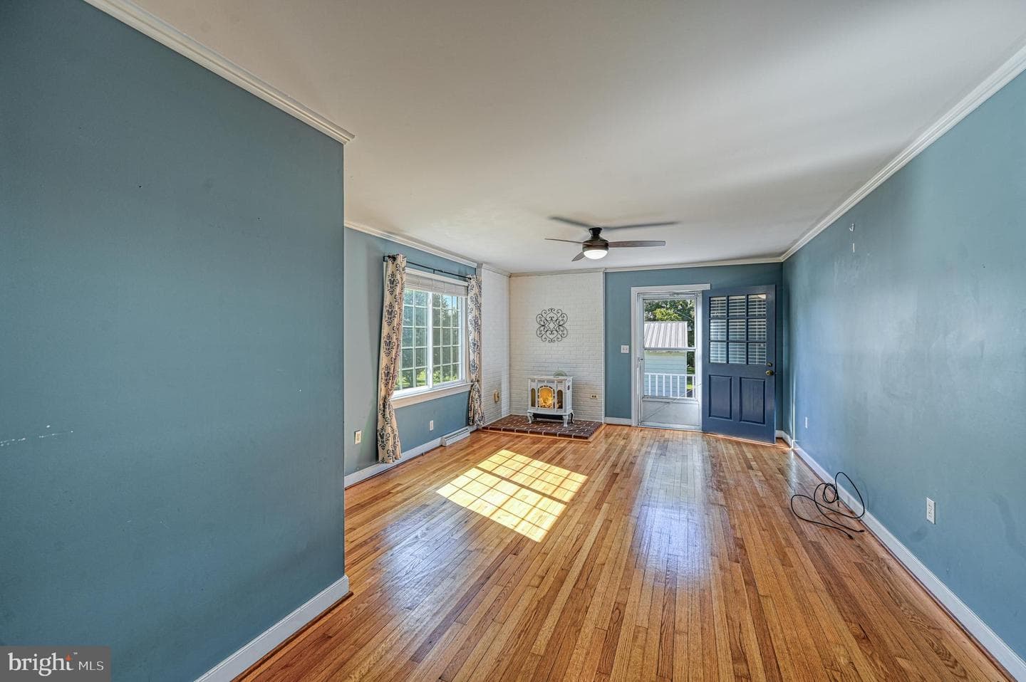 19714 Louisa Road photo 13