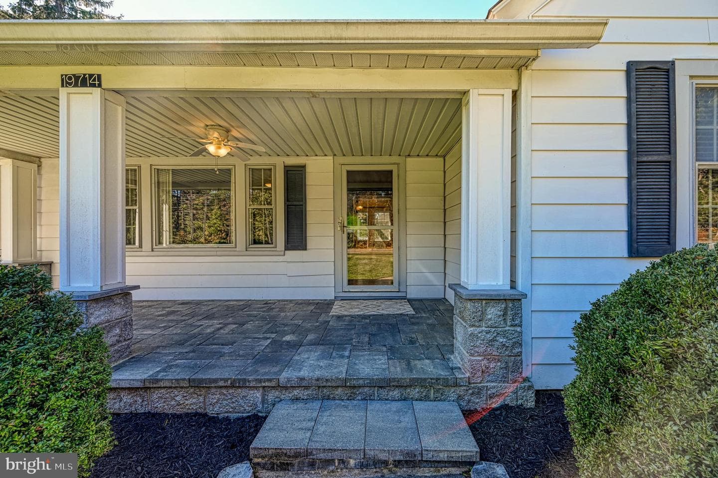 19714 Louisa Road photo 3