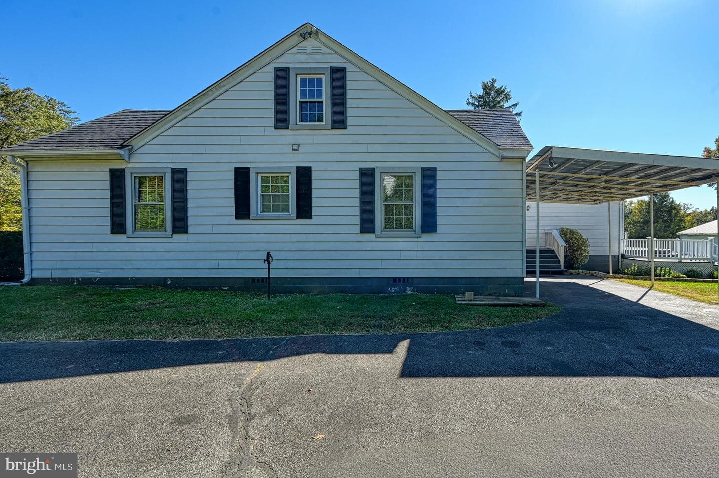 19714 Louisa Road photo 39