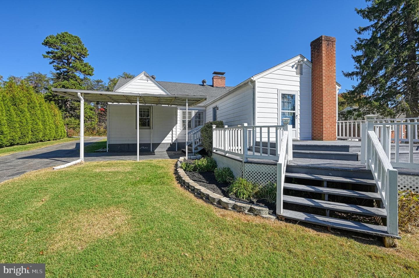 19714 Louisa Road photo 6