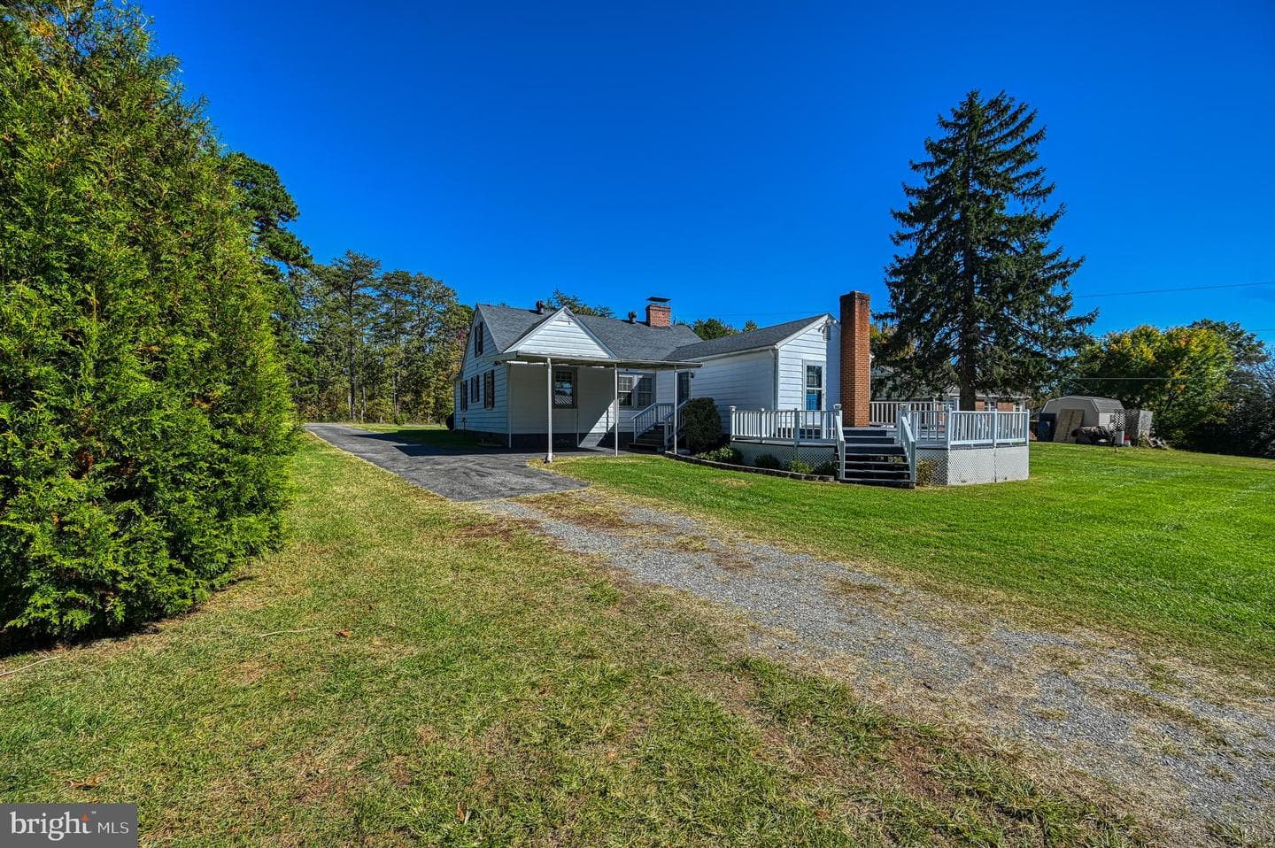 19714 Louisa Road photo 8