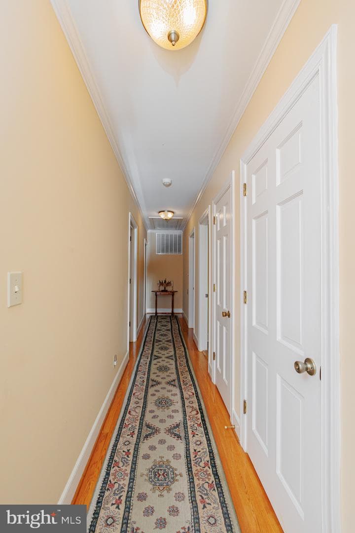 503 Fifth Street E photo 22