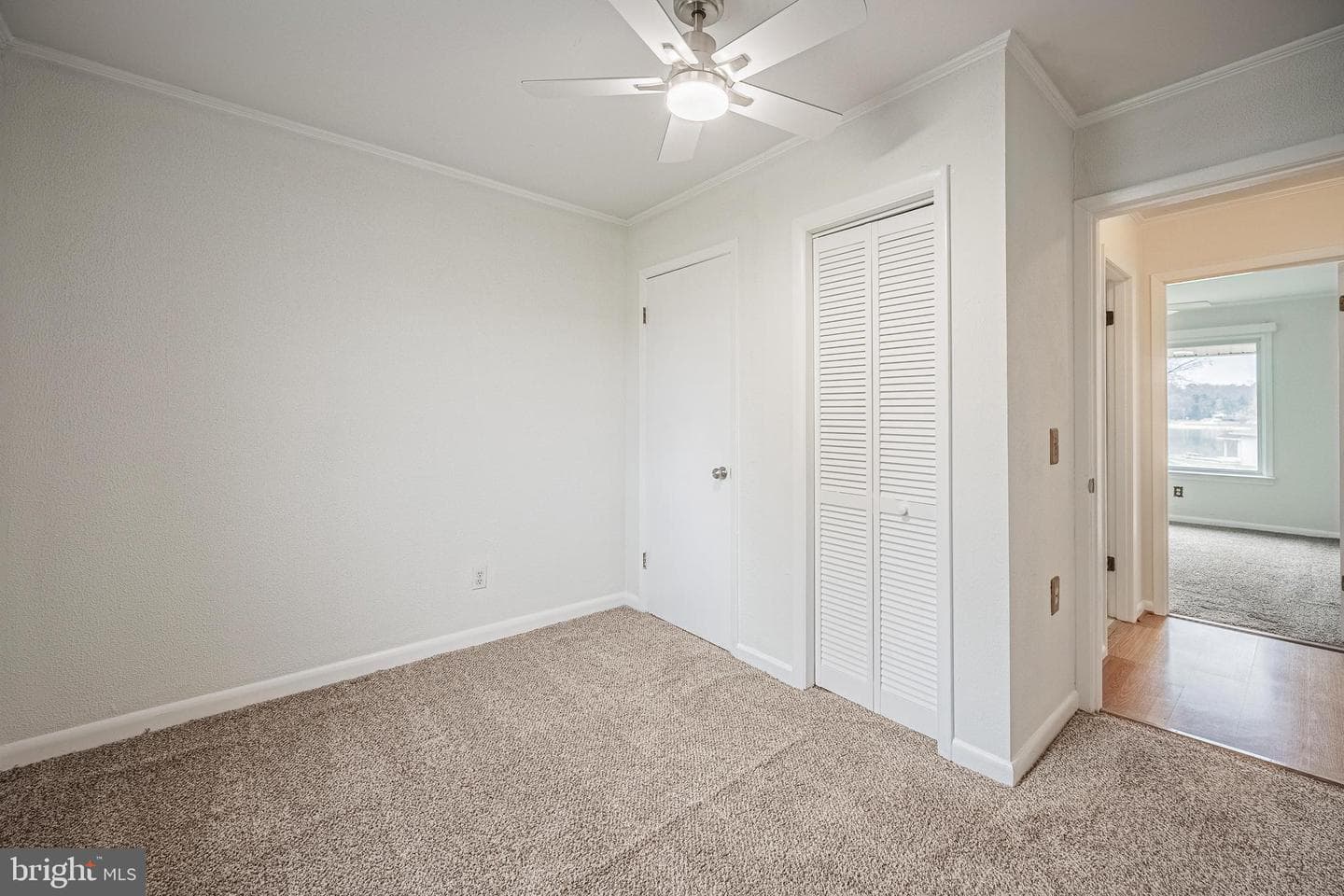 115 Lakeview Circle photo 32